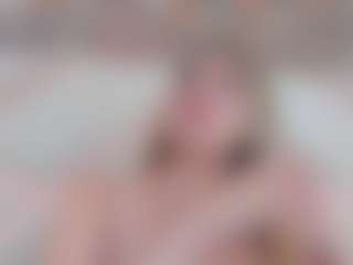 lucy-davies's Live Sex Cam Show