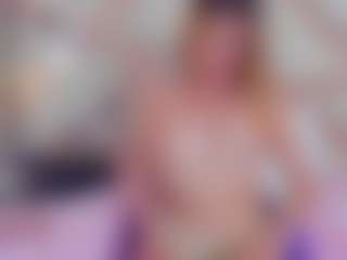 lucy-davies's Live Sex Cam Show