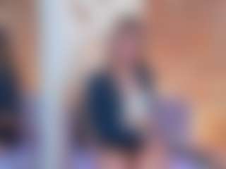 lucy-davies's Live Sex Cam Show