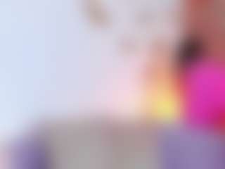 Live cam show with lucy-davies - Oil on madthumbs
