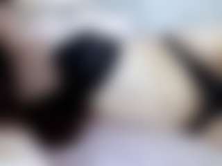 Live cam show with MarnieMangen - Solo on AdultVida.com