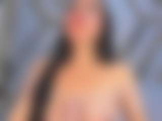 Live cam show with meganbosch - Double Penetration on AdultVida.com