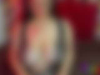 Live cam show with Meganmeyerks - Nipple Piercings on CamClone