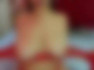 Live cam show with Meganmeyerks - Nipple Piercings on LiveSexCams6