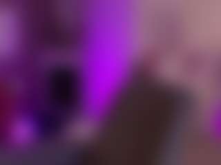 Live cam show with Nixxora - Skinny on luckytryst.com
