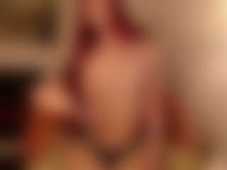 Live cam show with Nixxora - Oil on intimatelivegirls.com