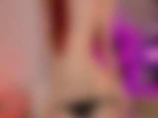 Live cam show with Nixxora - Petite on SpunkLive