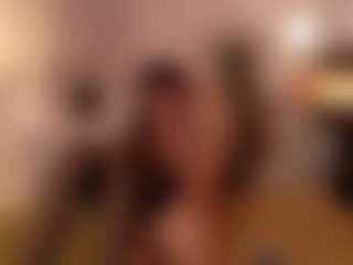 Live cam show with Nixxora - Small Tits Brown Hair on Camsoda