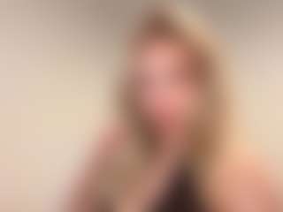 Oly's Live Sex Cam Show