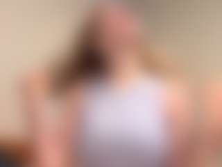Live cam show with Oly - Smoker on Soda Cam