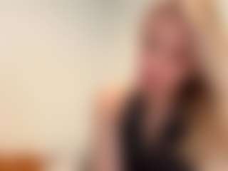 Oly's Live Sex Cam Show