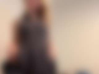 Oly's Live Sex Cam Show