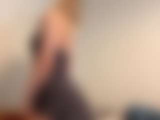 Oly's Live Sex Cam Show