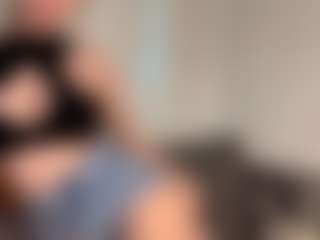 Oly's Live Sex Cam Show