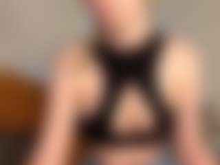 Oly's Live Sex Cam Show