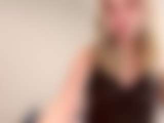 Oly's Live Sex Cam Show