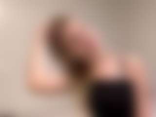 Oly's Live Sex Cam Show