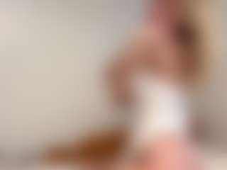 Oly's Live Sex Cam Show