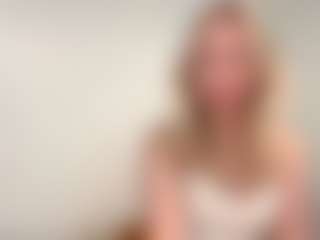Oly's Live Sex Cam Show