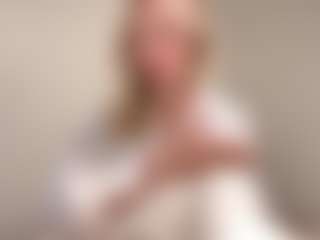 Oly's Live Sex Cam Show