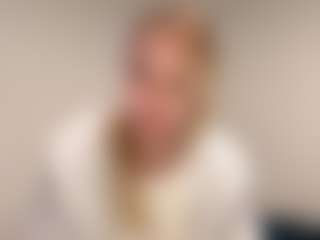 Oly's Live Sex Cam Show