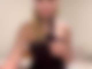 Oly's Live Sex Cam Show