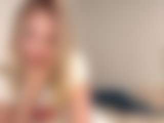 Live cam show with Oly - Green Eyes on Camsoda