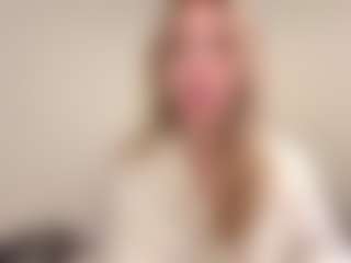 Live cam show with Oly - Role Play on Camsoda