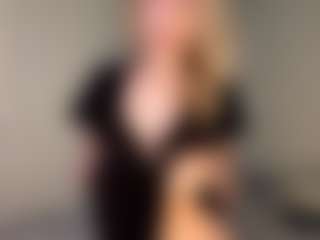 Oly's Live Sex Cam Show