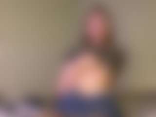 Live cam show with Oly - Blonde Hair on SmokeAndPoke