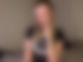 Live cam show with Oly - Skinny Teen (18+) on Camsoda