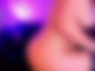 Live cam show with SiennaShinee - Blonde Hair on Cam Slut