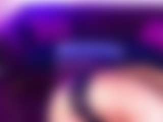 Live cam show with SiennaShinee - Granny on Mixed Magazine Live