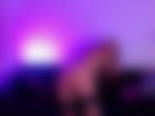 Live cam show with SiennaShinee - Mature on makecum.org