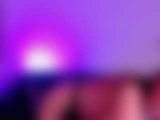 Live cam show with SiennaShinee - Granny Blonde Hair on Latina Girls
