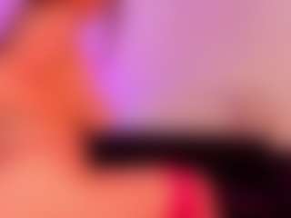 Live cam show with SiennaShinee - Granny Big Tits on Chatstar