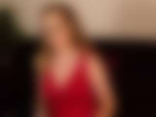 SiennaShinee MILF webcam performer live streaming
