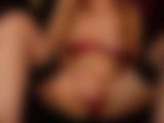 SiennaShinee MILF webcam performer live streaming