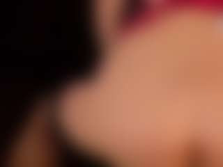 SiennaShinee MILF webcam performer live streaming