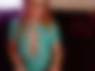 Live cam show with SiennaShinee - Granny MILF on https://playwithruby.com