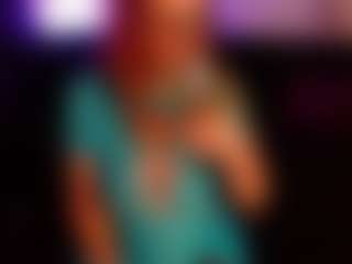 Live cam show with SiennaShinee - Granny Blonde Hair on AdultVida.com