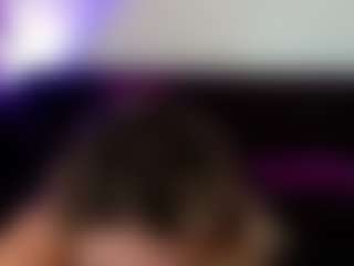 Live cam show with SiennaShinee - Granny Blonde Hair on Adult Interactions