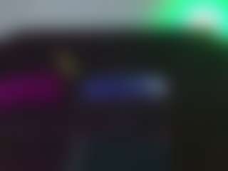 Live cam show with SiennaShinee - Granny MILF on madthumbs