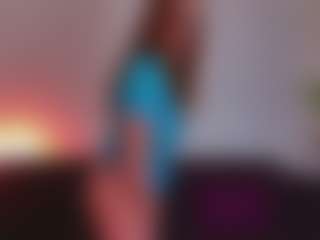 Live cam show with SiennaShinee - Interactivetoy Granny on Livezox