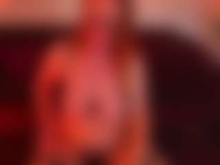 Live cam show with SiennaShinee - Mature on Camsoda