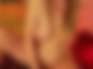Live cam show with SiennaShinee - Granny on Soda Cam