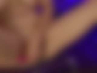 Live cam show with SiennaShinee - Domination on Camming Site