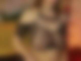 Live cam show with SiennaShinee - Granny Blonde Hair on crypto-cams