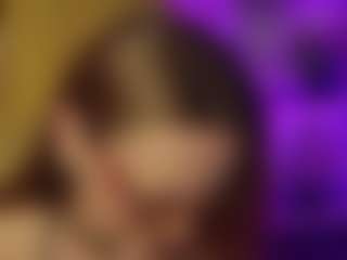 Live cam show with SiennaShinee - Granny on crypto-cams