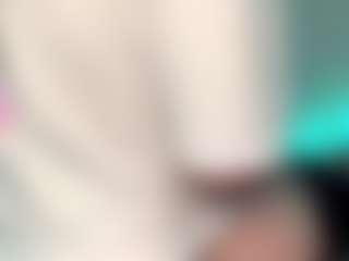 Live cam show with SixtaFee - Shaved Pussy on Camsoda